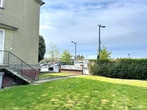 Rare ! Maison face à létang dIsle