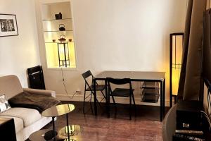Pleasant apt wagram neighborhood