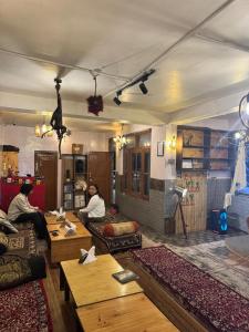 Bayith Inn,dragon chowk