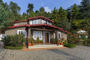 Lennys Nainital Hills 3 BD Garden Villa with Cook