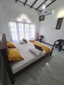 Amaya Lagoon Villa Negombo