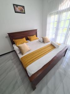 Amaya Lagoon Villa Negombo