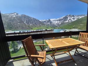 Tignes - 2 pièces rénové 42m², 4 pers, pied des pistes, balcon sud, WiFi - FR-1-502-598