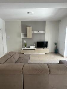 5 Star Residence - Stylish Modern apartments in St Julians