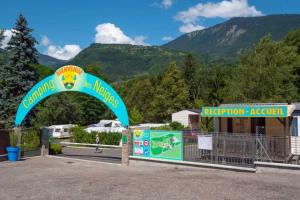 Campings Camping 3 etoiles - Piscine - ccbbhdi : photos des chambres