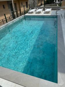 CASA AZZURO Luxury villa with heated pool & jacuzzi