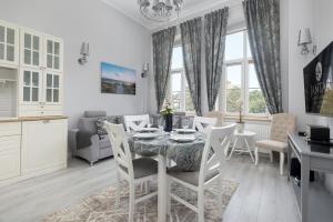 Nad Parsętą - by Jantar Apartamenty Kołobrzeg