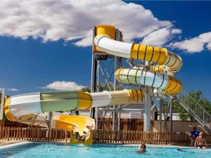 Campings Camping 4 etoiles - Piscine - ccbbehe : Mobile Home