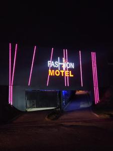 Fashion Motel
