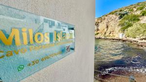 Milos Island -Cavo Paradiso Boutique Ochen House