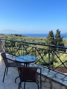 Villa Petalouda - Traditional Villa with Private Pool