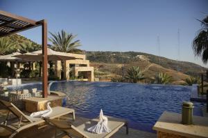Luxurious private villa in Mahis