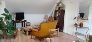 Appartement privatif étage maison - 2 chambres - 5 couchages - Jardin