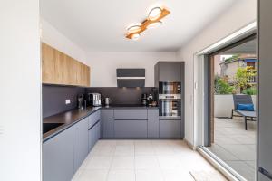 Le Penthouse de 220m2 - Jacuzzi - 3 Parkings - Climatisation - Terrasse
