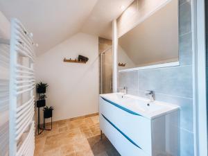 Appartements Le Grenier d’Anatole : Parking / Haut Standing : photos des chambres