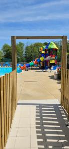 Campings Mobilhome tout confort 4 pers 2 chambres N10 Camping Paradis Le Pouldu : photos des chambres