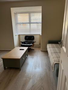 11 York House apartment