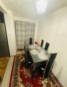 Surrey Hills Retreat - 2-Bed - Easy London Access