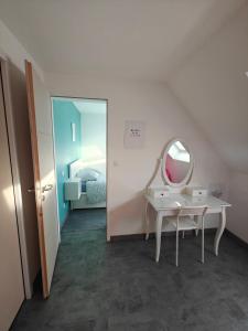 Maisons de vacances Maison 6 chambres avec piscine proche Cabourg : photos des chambres