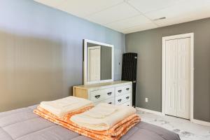 Less Than 1 Mi to Marina Fair Play Home on Lake Hartwell