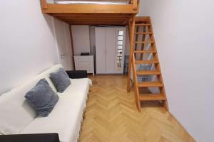 Cozy studio in Prague favorite neighborhood