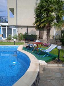 Topalovi Guest House - 2-star hotels in Chernomorets