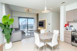 Downtown Escape 2bedroom Apartment 4 guests Dubai