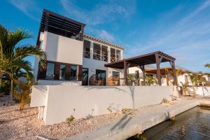 Casa Bonita and Pool Club at Mahogany Bay