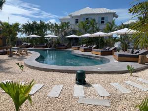 Casa Bonita and Mistico Beach Club plus Boat Shuttle