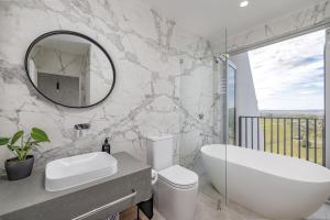 Mount View Estate One Bedroom Country Stay The Oak Escape