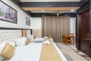 Hotel RK Residency Vasundhara Ghaziabad Delhi NCR
