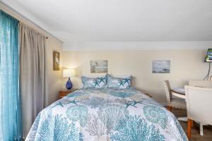 Dolphin View 217 at Cedar Cove Condos