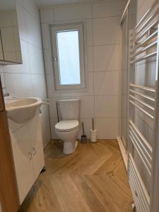 Luxe chalet met ruime veranda & airco, vlakbij Toverland