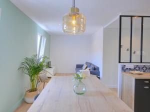 Appartements Charmant deux pieces en coeur de ville : photos des chambres