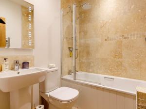 1 Bed in Hope Cove 90026