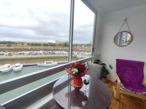 Appartement vue sur mer & le port de Courseulles-sur-Mer