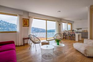 Appartements Dina palace AP4462 By Riviera Holiday Homes : photos des chambres