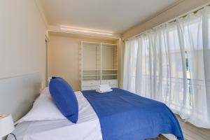 Appartements Dina palace AP4462 By Riviera Holiday Homes : photos des chambres