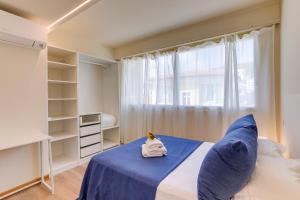 Appartements Dina palace AP4462 By Riviera Holiday Homes : Appartement 3 Chambres - Vue sur Mer