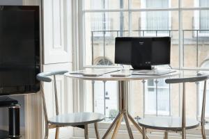 FFF Bright & Central & Elegant 1 Bed Home in Bath