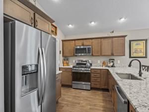 5537 Z6 HAMMOCK AT FENNEY by REMAX PREMIER REALTY