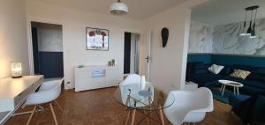 Brunos 52 m2 apartment,comforts, balcony, free parking