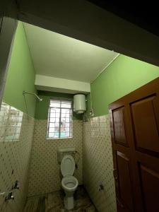 Shillong - Syngkrem Travellers Appartment