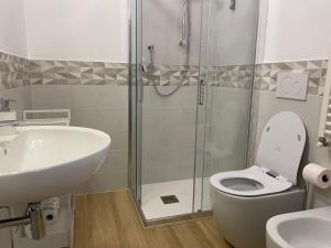 Double or Twin Room with Private Bathroom