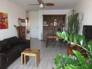 T2 50m carrés vue mer piscine tennis