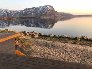 Amazing Sea House in magic Lofoten