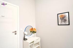 MMRent Umbrella Room