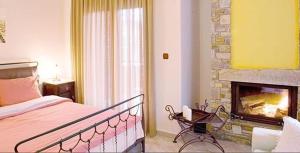Double Room with Fireplace room in Evzin Hotel