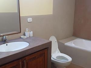 Amantani Pachatata Lodge