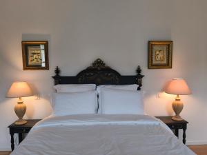 B&B / Chambres d'hotes Chambre d-hotes villa Adoya dans les remparts, piscine, ascenseur : photos des chambres